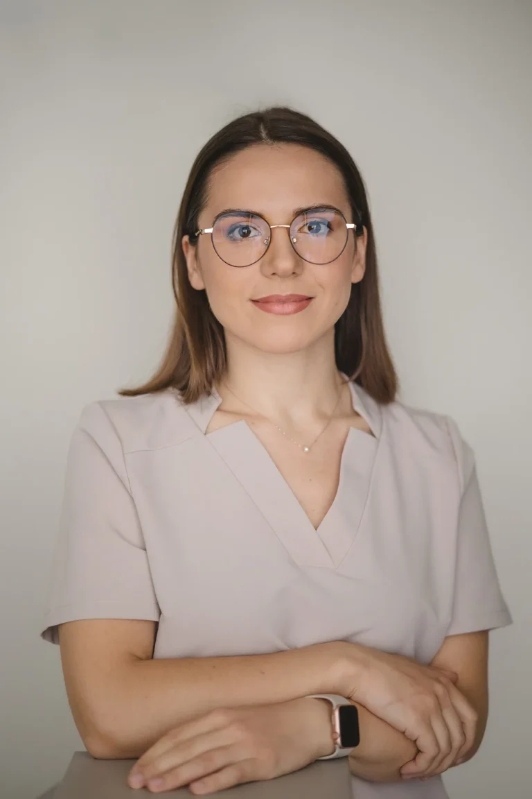 Eglė Vaičūnaitė - Burnos chirurgė klinikoje Dentus