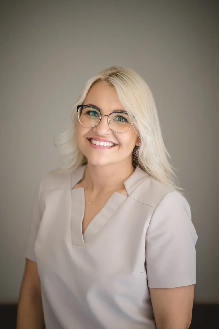 Justina Dargevičiutė - Gydytojo odontologo pagalbininkė klinikoje Dentus